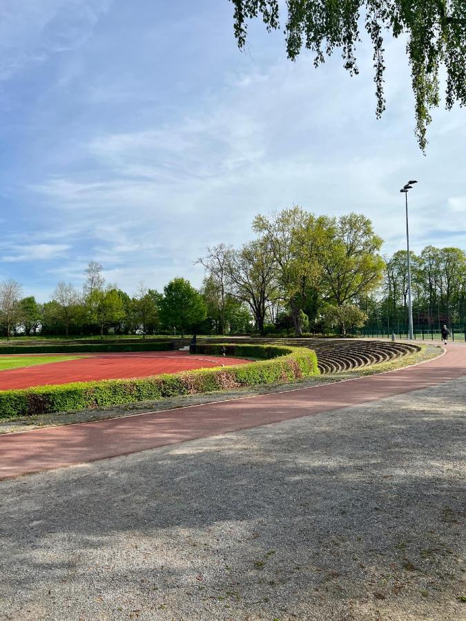 Ganze Am Borsigplatz! *